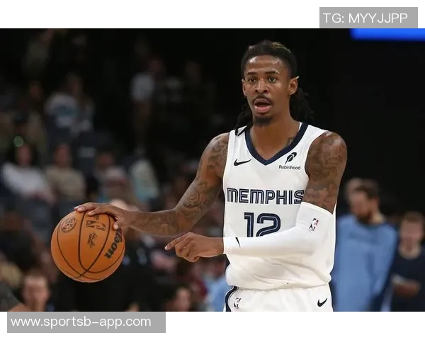 比尔首次参与队内对抗训练状态良好期待揭幕战表现